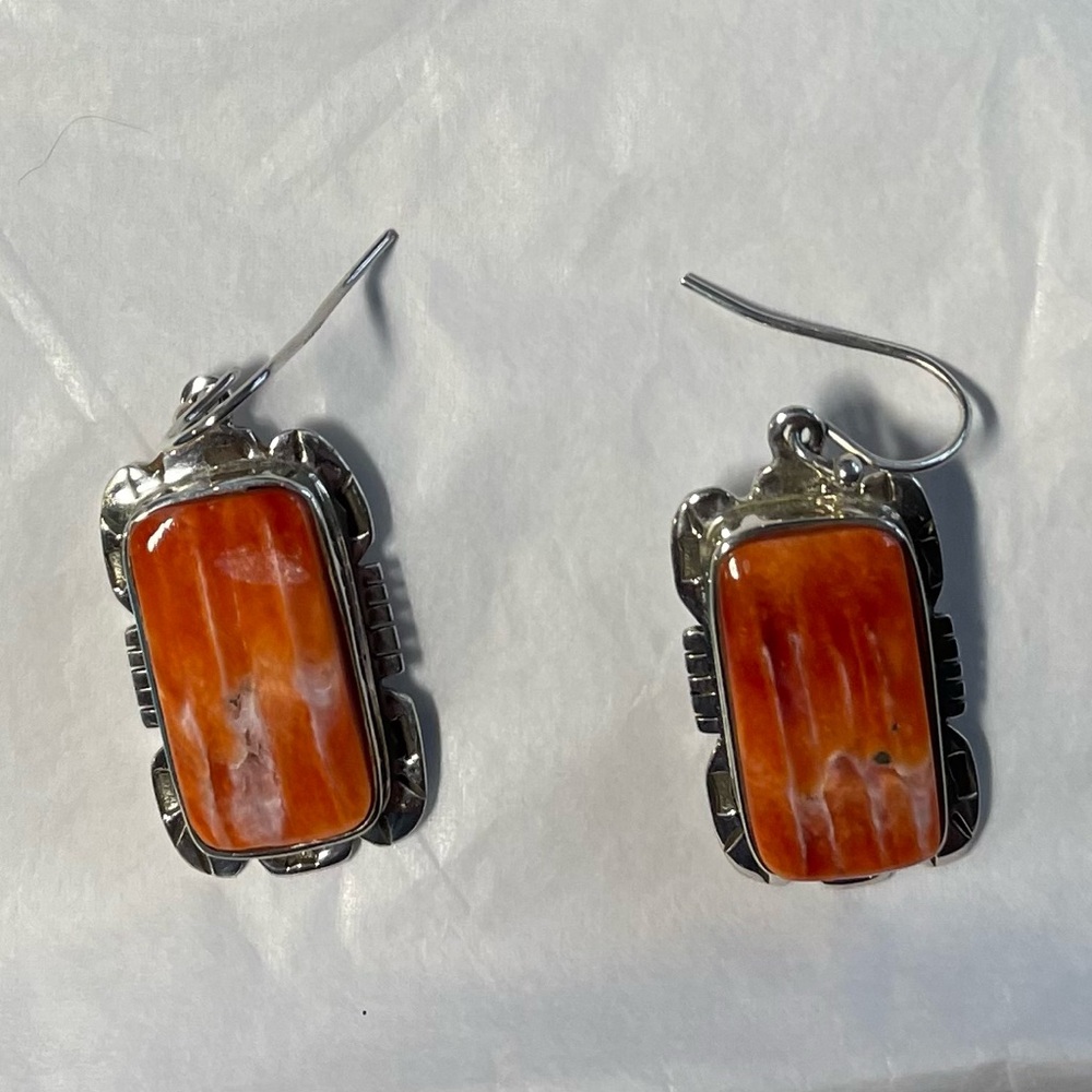 Spiny oyster earrings ￼